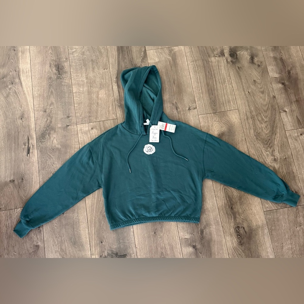 Hippie Rose Teal Cropped Hoodie with Rose Graphic XS | NWT